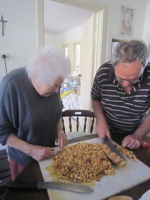 Dad cutting torrone