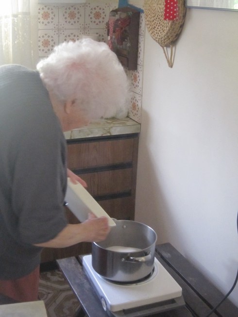 Nonna puts in the sugar